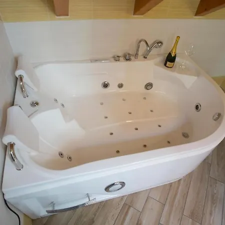 BHL SUITE Jacuzzi LEGNANO-3